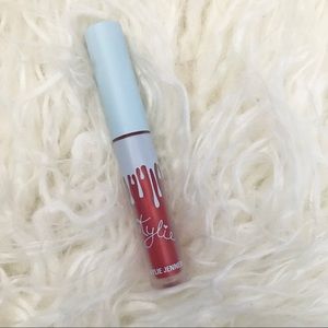 Kylie Jenner naughty is the new nice metal, mini